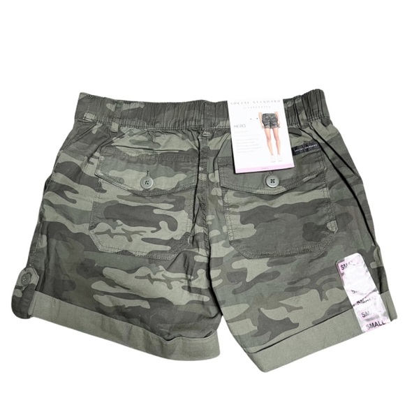 New with Tags Sanctuary Social Standard Women's Hero Relaxed Camo Utility Shorts - Picture 11 of 16